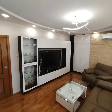 Apartment Апартамент Лукс Царевец-Център *